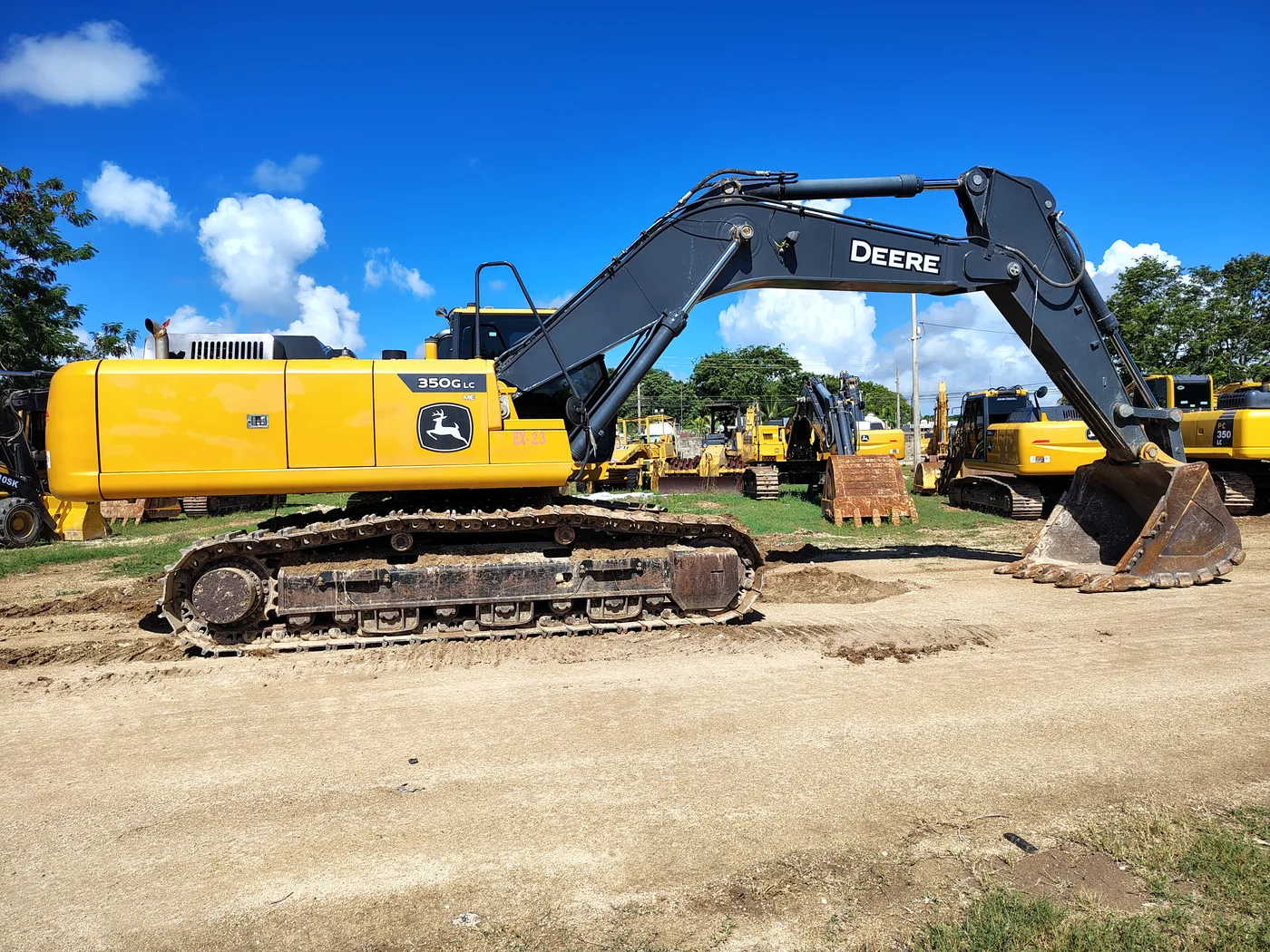 Excavadora John Deere 350P, unidad EX-23