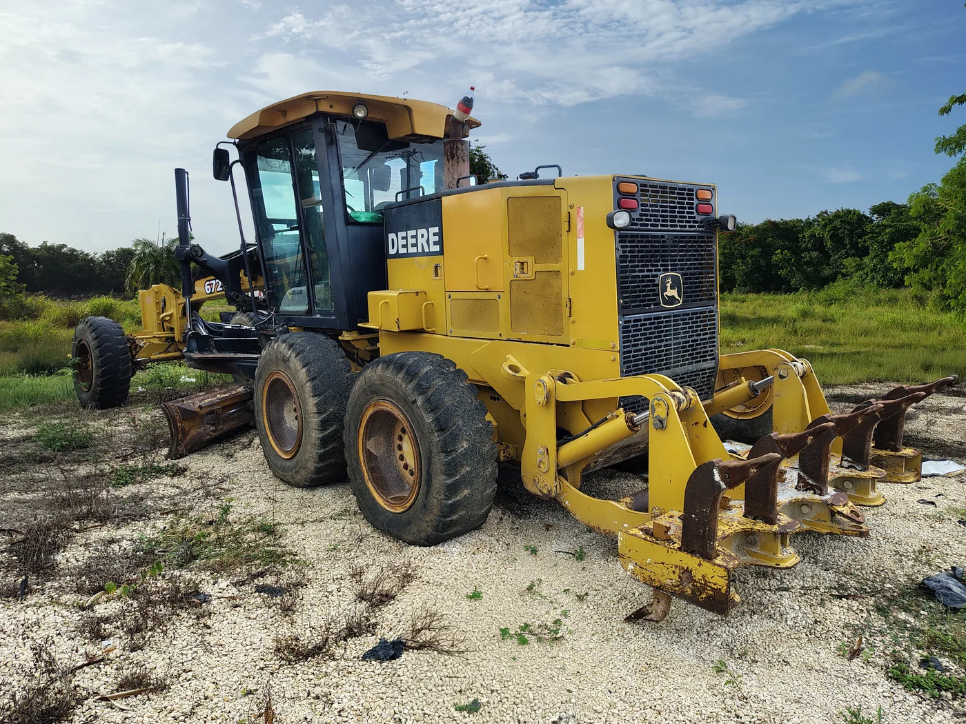 Motoconformadora John Deere 672 D, unidad MC-14