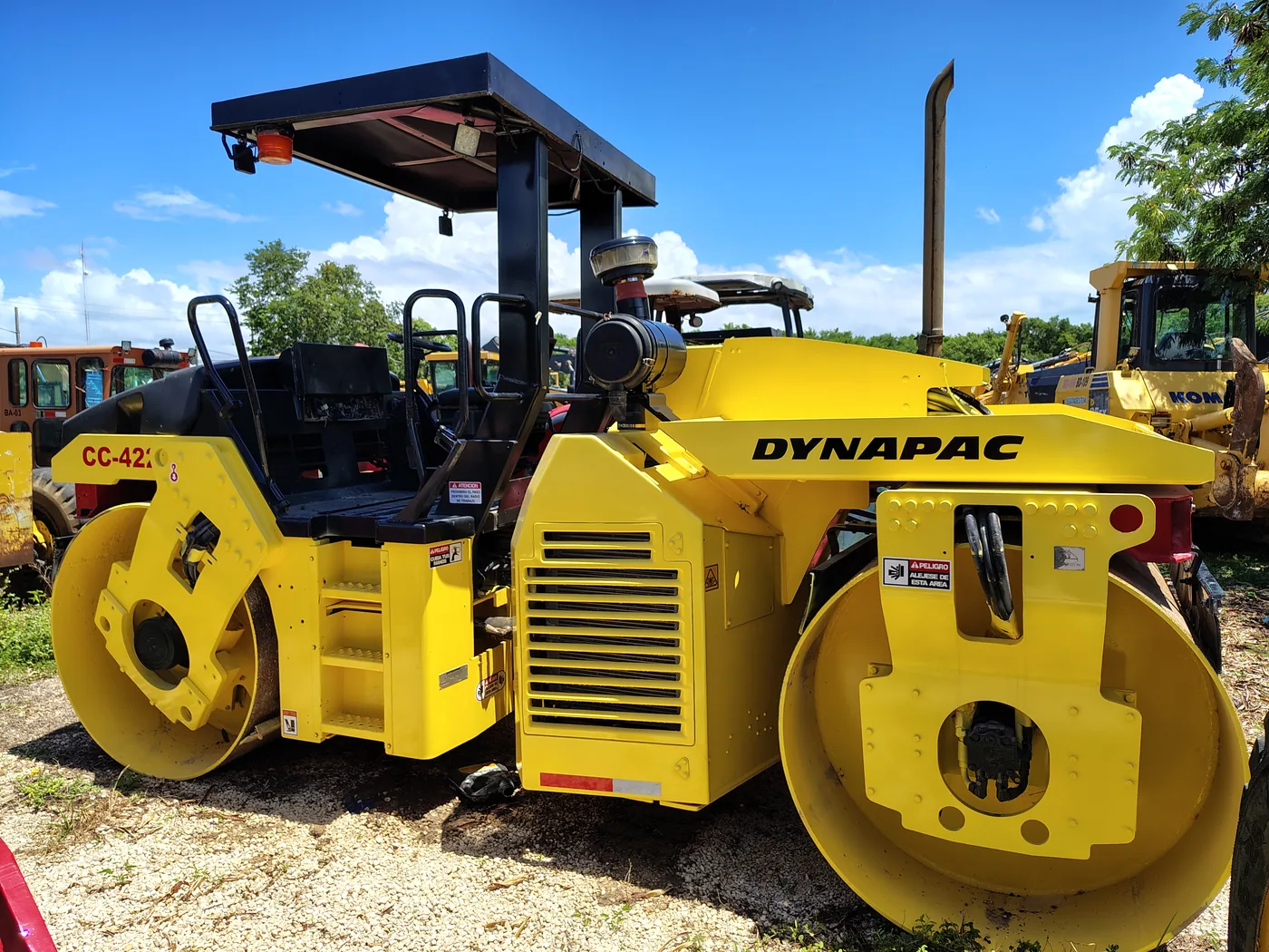 Vibrocompactador Dynapac CC 422, unidad VC-14